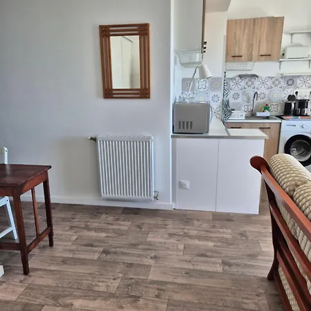 Complet Pour 4 - Proche Gare Apartament